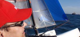 Raumschots unter Gennaker. SegelReporter gibt Gas. © C. Kemmling