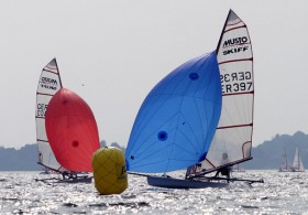Die Musto Skiffs feiern ihre Premiere in Kiel. Es werden 30 Schiffe erwartet. © R. Abratis