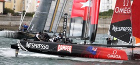 Dean Barker gewinnt mit dem Team New Zealand das Match Race Finale gegen Korea mit 2:0. © ACEA/Gilles Martin-Raget