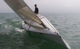 Admirality 30 heißer schmaler Riss neu aufgelegt. © Admirality
