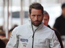 Ben Ainslie ist nicht gerade begeistert über die Jury Entscheidung. © Richard Langdon Ocean Images
