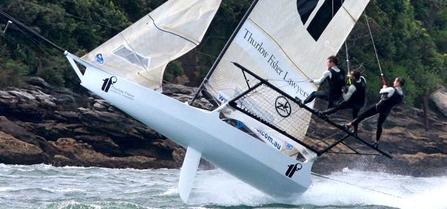 Spektakulärer Kick-Start bei der JJ Giltinan 18ft Skiff Championship. © AUS 18-Footer League Spektakulärer Kick-Start bei der JJ Giltinan 18ft Skiff Championship. © AUS 18-Footer League