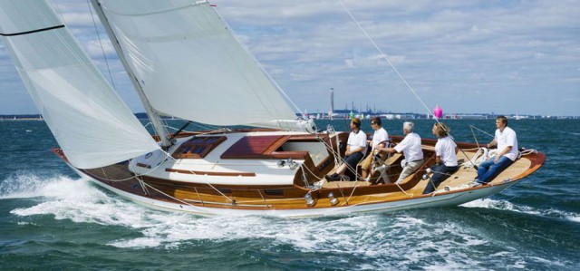 Die Fairlie 55 mit hübschen klassischen Linien ohne langsamen Langkiel. © Fairlie Yachts