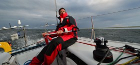 Die Class40 "Rote 68" geht raumschots ab wie der Teufel. © SegelReporter