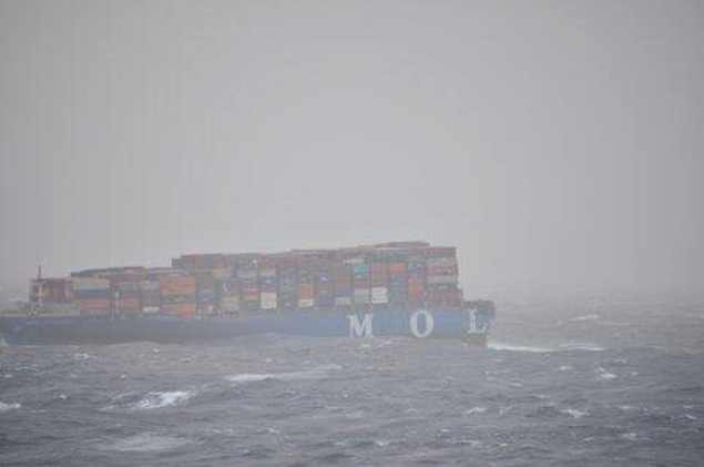 die andere Hälfte © marine traffic Saubere Schnittstelle © marine traffic