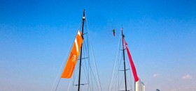 Mich Kemeter beim Mast Walk in China zwischen Alvimedica und SCA. © Ainhoa Sanchez/Volvo Ocean Race