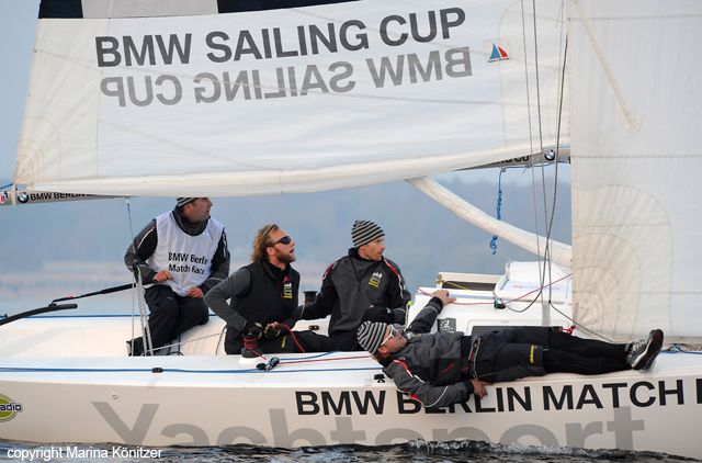 ...Björn Hansen landet auf Platz fünf, obwohl sein Vorschiffsmann alles gibt. Die Crew... © Marina Könitzer