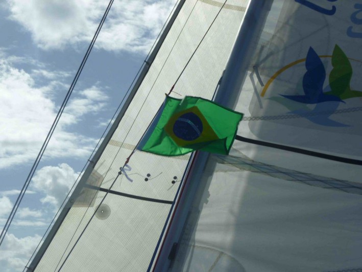 ...brasilianische Gastlandflagge hisst, ist er schon fast durch. Dann kommt endlich...
