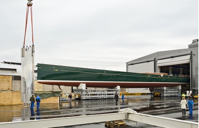 ... nach einer größeren Leistungsfähigkeit zum Bau der neuen 60 Meter `Hetairos´ mit einem jollenartigen Rumpfdesign. Die Ausmaße...  Jolle © Baltic Yachts