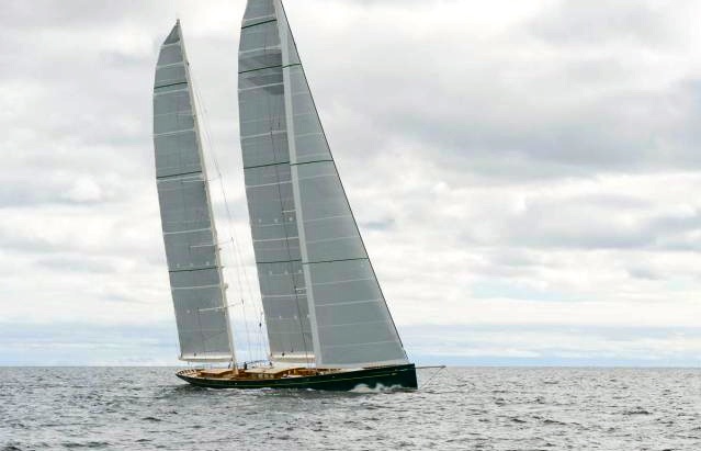 ...Segelplan der Superketsch sorgt nicht gerade für eine große Höhe am Wind. Für solche...  © Baltic Yachts