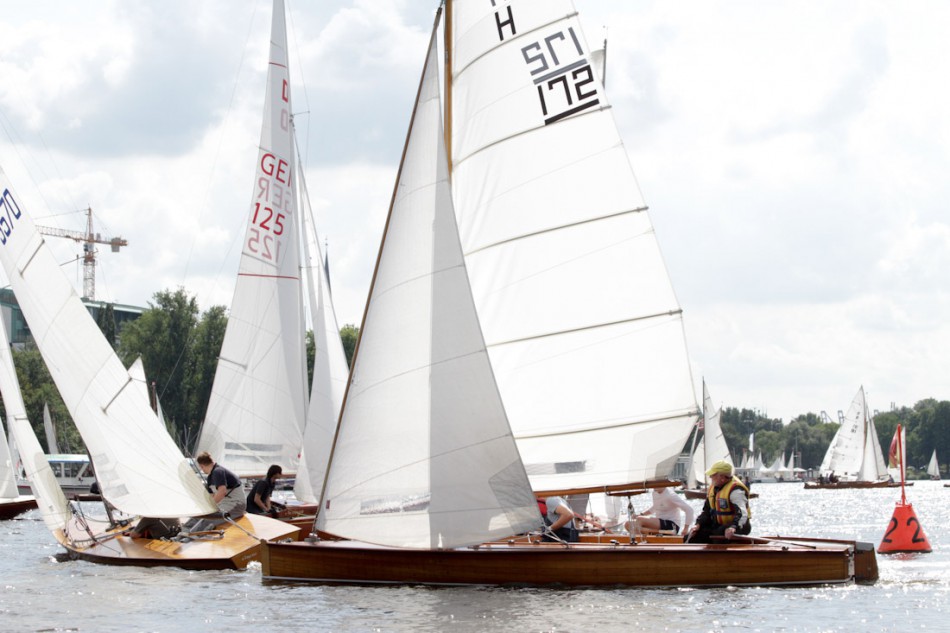 ...Die Verrechnung beginnt vor dem Rennen. Die schnellsten Boote starten zuletzt. Wer als erster im Ziel ist, gewinnt. © www.pepe-hartmann-photo.de