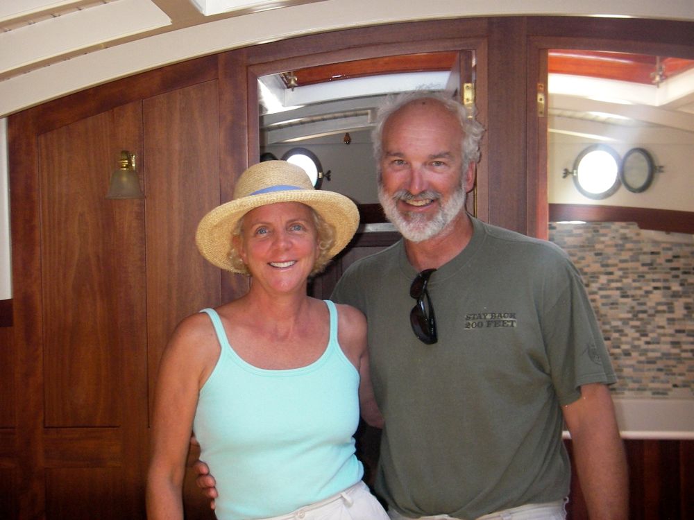 ...Elizabeth Meyer und ihr Mann, der Bootsbauer Michael McCaffrey sind glücklich mit dem kleineren Schiff. © Archiv Meyer