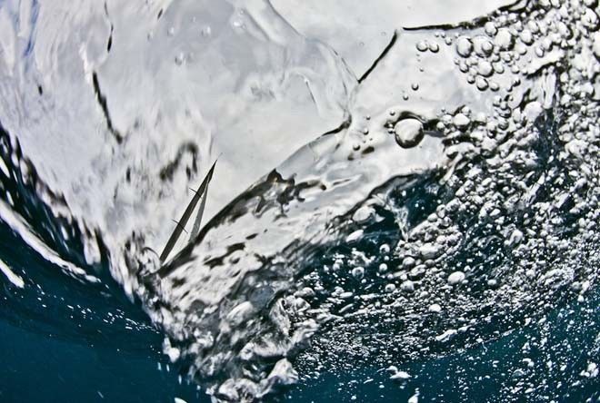 Viel Wasser und ein Segel © Borlenghi
