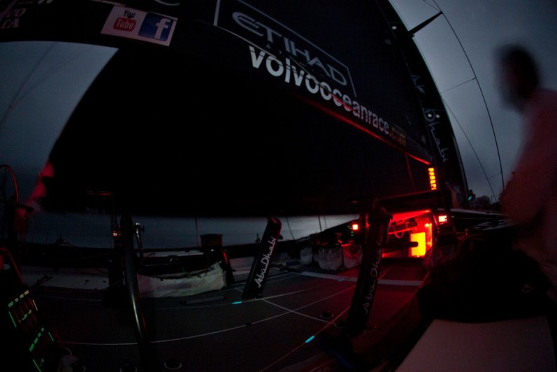 ...arbeitete es sich aber wieder in Schlagdistanz. © Nick Dana/Abu Dhabi Ocean Racing/Volvo Ocean Race