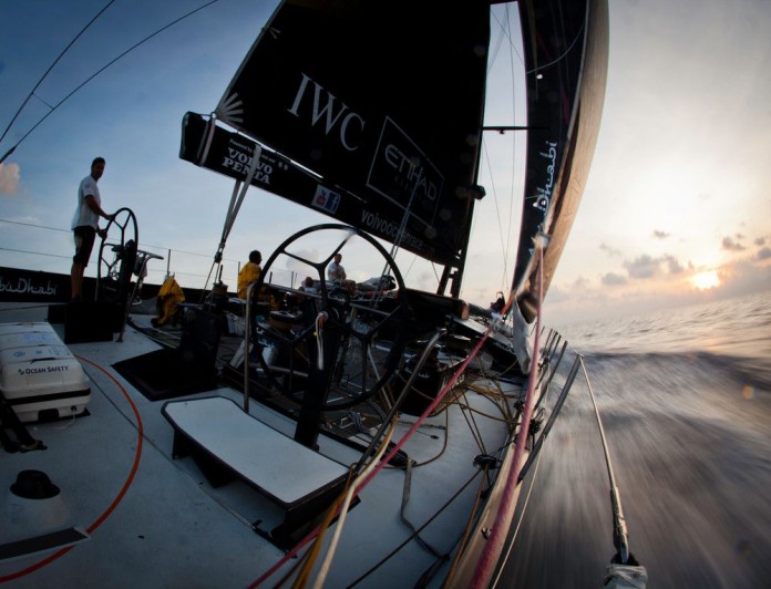 ...segelten die Teams beim Volvo Ocean Race mit Wind von Backbord. Dabei konnte Abu Dhabi nicht mithalten und... © Nick Dana/Abu Dhabi Ocean Racing/Volvo Ocean Race