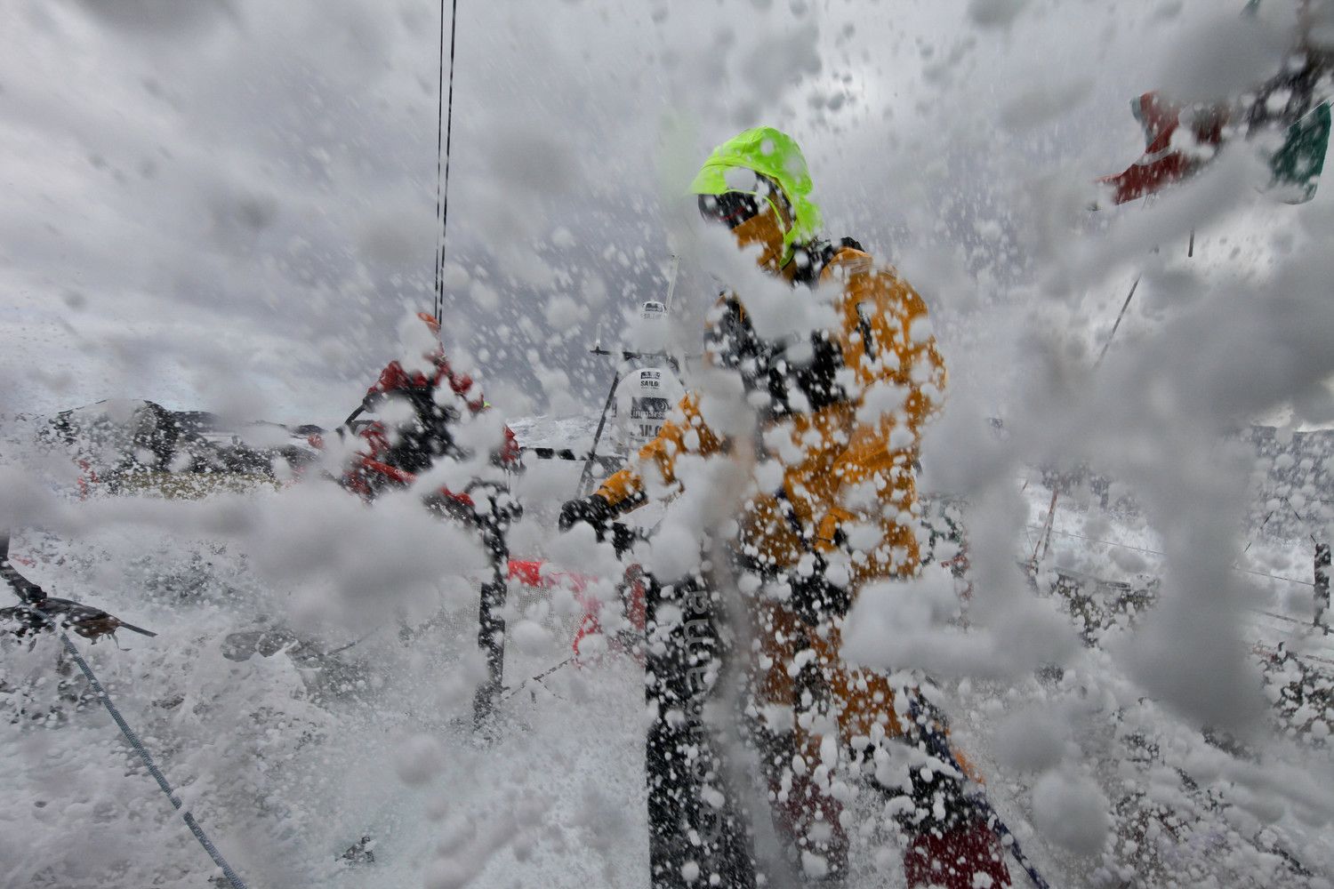Die Franzosen auf Groupama zeigen sich bisher als Meister des Southern Ocean... ©Yann Riou/Groupama Sailing Team/Volvo Ocean Race