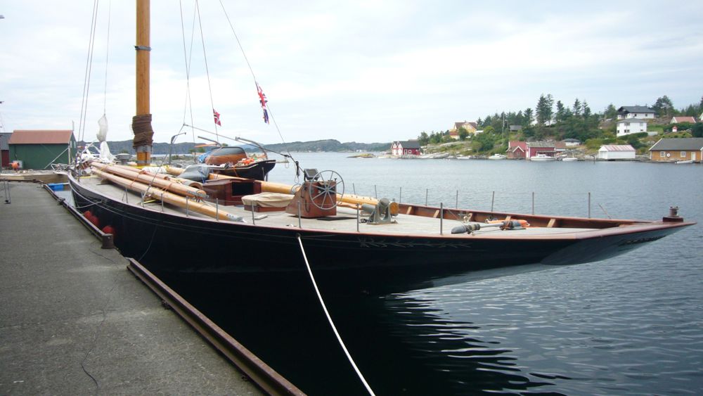 Die Replik der berühmten Watson Konstruktion Britannia während ihrer Überführung in Norwegen. © Sigurd Coates