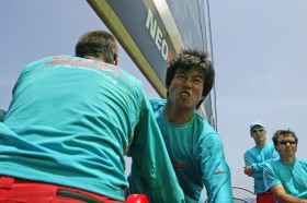 Vereinzelt durften in Valencia chinesische Segeler an Bord. Aber die Integration funktionierte nicht. © China Team/Rémi Villard