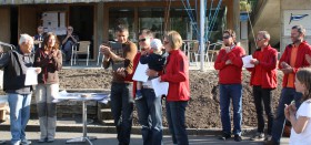 Verdiente Sieger zum wiederholten Mal. Das schweizer Ehepaar Rusterholz mit Nachwuchs. © Alexander Moser