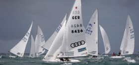 Alexander Schlonski und Matthias Bohn haben die Führung in der Starboot-Qualifikation übernommen. © onEdition