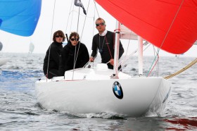 GER 1107 - Kerstin Beucke mit Crew Katharina Köhlmoos und Ole von Studnitz ganz vorne in der Drachenflotte dabei © www.segel-bilder.de