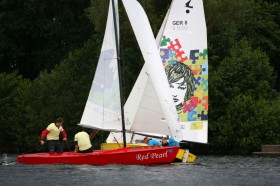Die Meisterschaft der Duisburger Stadtmeister wird im Kielzugvogel-Match Race ausgetragen. © Josip Sosic