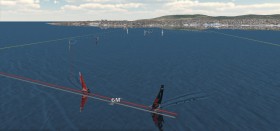 Nach der Halse hat Spithill von rechts kommend Vorfahrt. Die Neuseeländer luven schon, um hinter dem Heck zu passieren. Aber Spithill halst kurz danach, anstatt bis zur Anliegelinie zu segeln.