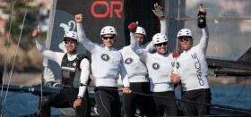 James Spithill gewinnt mit seiner Oracle Crew das Match Race Event und ringt die Neuseeländer nieder. © G. Martin-Raget