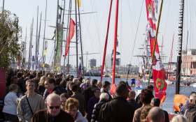 Das französische Volk zeigt großes Interesse an Offshore Rennen - kein Wunder, dass sich so viele Projekte in Frankreich finanzieren lassen © A.Courcoux TJV2011 ©