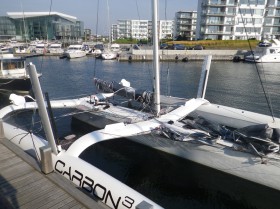 Der "Carbon3"-Tri im Stadthafen von Kopenhagen, wo er regelmäßig gegen den Extreme40 Kat von Jes Gram Hansen trainiert.© segelreporter.com