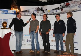 Das Team SegelReporter bei der Crewvorstellung im VSaW mit ZDF-Reporter Nils Kaben. v.r. Sven Gauter, Kai Kemmling, Peter Stein, Carsten Kemmling © Marina Könitzer