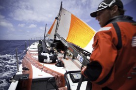 Unterwegs im Niemandsland. Puma segelt unter Notrigg mit fünf Knoten Richtung Tristan da Cunha. © Amory Ross/PUMA Ocean Racing/Volvo Ocean Race