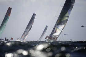Der unspektakuläre Einbahnstraßenkurs vor Kapstadt lässt keinen Raum für Überholmanöver. © PAUL TODD/Volvo Ocean Race
