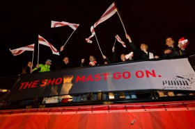 "The show Mast go on". Das neue Motto des Puma Teams. Natürlich sind auch die passenden T-Shirts zu haben. © IAN ROMAN/Volvo Ocean Race