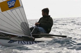 Der letzte Mohikaner. Matthias Miller muss für die Olympiaquali bei der WM unter die Top Ten Nationen segeln. © Marina Prinzivalli