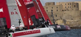 Luna Rossa beim Training in Neapel. Das Heimteam tritt mit zwei Schiffen an. © GILLES MARTIN-RAGET / ACEA