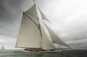 "Mariquita", das "Glühwürmchen" in ganzer Pracht. Gaffelkutter mit 38 Metern "spreaded length". © Rick Tomlinson