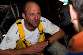 Ian Walker, bisher die tragische Figur mit langsamem Boot, diesmal obenauf. © AN ROMAN/Volvo Ocean Race