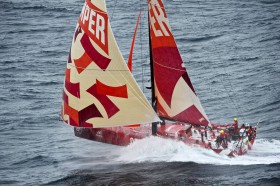 Camper hebt ab und war auf harten Vorwindgängen schnell. Bei spitzeren Winkeln läuft es aber gar nicht. © PAUL TODD/Volvo Ocean Race