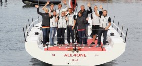 Alle für einen, einer für alle. Das Segel-Olympiateam lässt sich in Kiel offiziell verabschieden. © www.segel-bilder