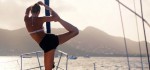 Yoga auf dem Vorschiff. So hält sich Taru fit. © sailingaroundtheglobe.blogspot.com