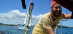 Captain Ben führt "Marianne" zur Startlinie. © Sailing Conductors