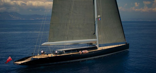 Die 66 Meter Slup "Aglaia" mit Panorama-Verglasung. Sie ist die neuntgrößte Segelyacht der Welt. © Christopher Scholey/Rick Tomlinson/Vitters