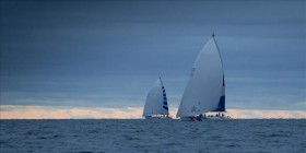 Enger Zweigkampf beim Nordstream Race. Das Europa Team mit Robert Stanjek schafft es fast noch, die Holländer kurz vor dem Ziel zu überholen. © onEdition Robert Stanjek beim Nordstream Race mit Tim Kröger © onEdition