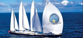 Mega-Luxusyacht mit mysteriöser Ladung? © fraser yachts