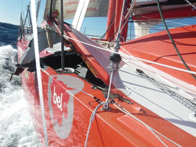 Das aufgeklappte Deck der "Groupe Bel". © de Pavant