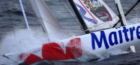 Die Siegeryacht der Vendée Globe 2008 "Maître CoQ" (ex "Foncia") von Jérémie Beyou hat schwere Kielprobleme. © JEAN MARIE LIOT / DPPI Die Siegeryacht der Vendée Globe 2008 "Maître CoQ" (ex "Foncia") von Jérémie Beyou hat schwere Kielprobleme. © JEAN MARIE LIOT / DPPI