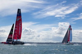 Luna Rossa und Team New Zealand bei den letzten gemeinsamen Trainingsstunden mit ihren AC72 Kats. Die Italiener testen bis Anfang Februar alleine. © Chris Cameron/ETNZ Luna Rossa und Team New Zealand bei den letzten gemeinsamen Trainingsstunden mit ihren AC72 Kats. Die Italiener testen bis Anfang Februar alleine. © Chris Cameron/ETNZ