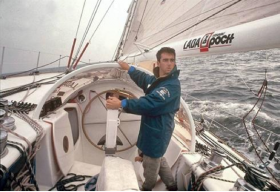Blick zurück nach vorn: Loick Peyron während seiner legendären ersten Vendée Globe 1989/90 © vendée globe Vendée Globe 1989/90, Loick Peyron, Rettung Poupon,