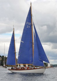 Die Segel passend zum Wasserpaß: Das ist mal was neues, bleibt aber gewöhnungsbedürftig. © Classic Boat Meet Die Segel passend zum Wasserpaß: Das ist mal was neues, bleibt aber gewöhnungsbedürftig. © Classic Boat Meet